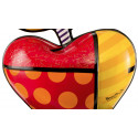 The giant apple -sculpture-romero-britto