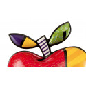 The giant apple -sculpture-romero-britto